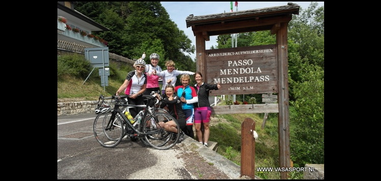 De dames bij de Mendelpass