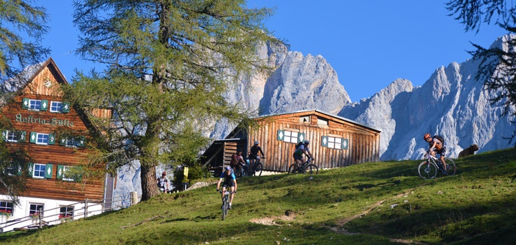 mtb tocht met hutten overnachtingen transalp